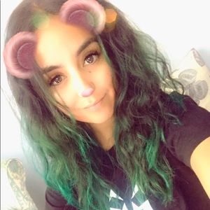 Meet your Posher, Linda